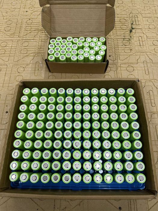 Елементи Tesla 21700 Нікелевий плюс Акамуляторні батареї батарейки