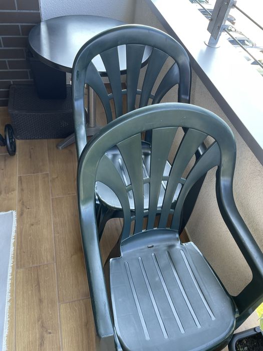 Stolik i 2 krzesła na taras