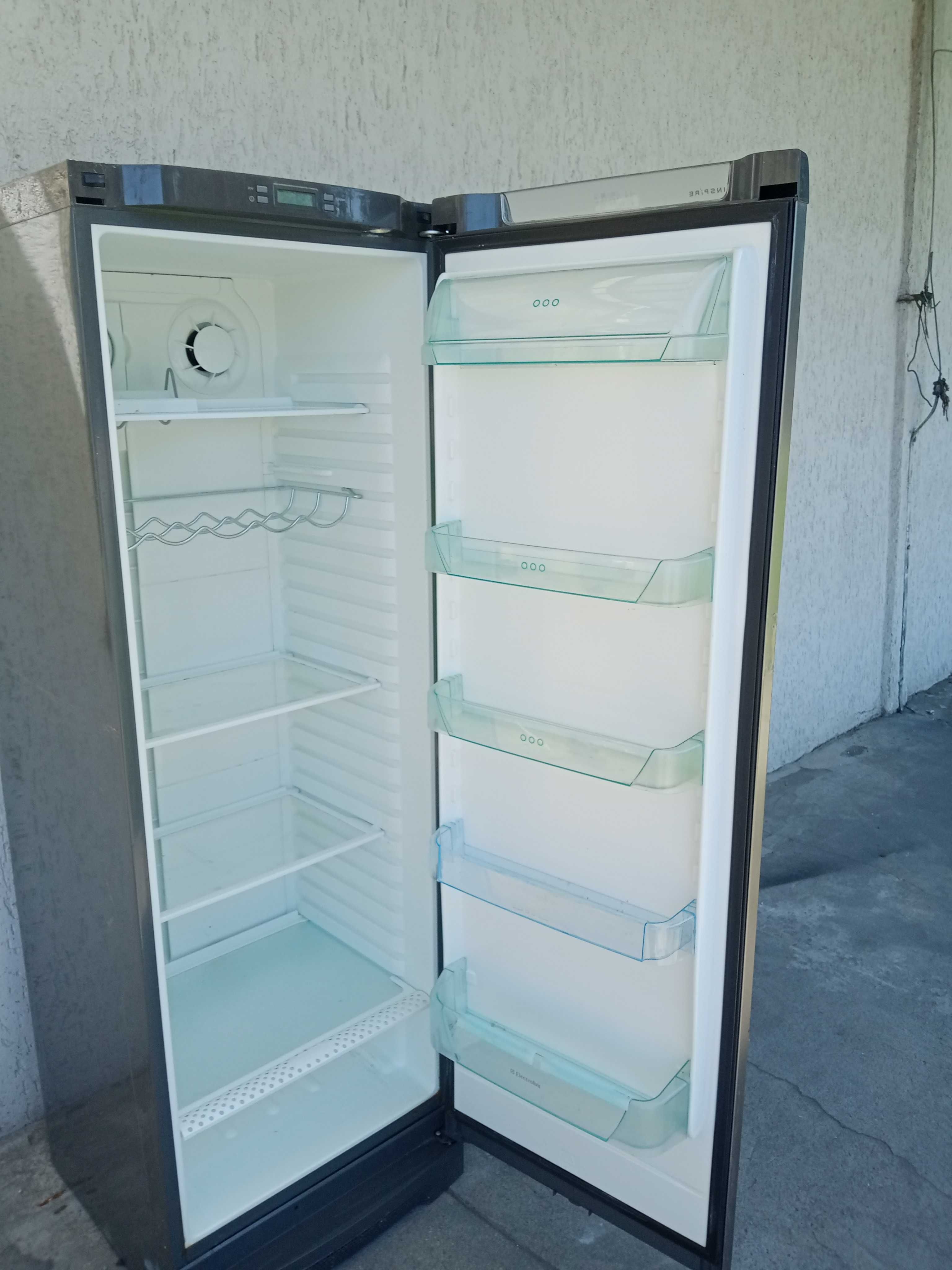 Chłodziarka Electrolux ERE34400X