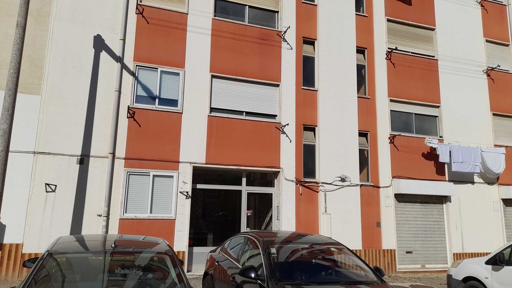 Apartamento T1 Centro do Carregado