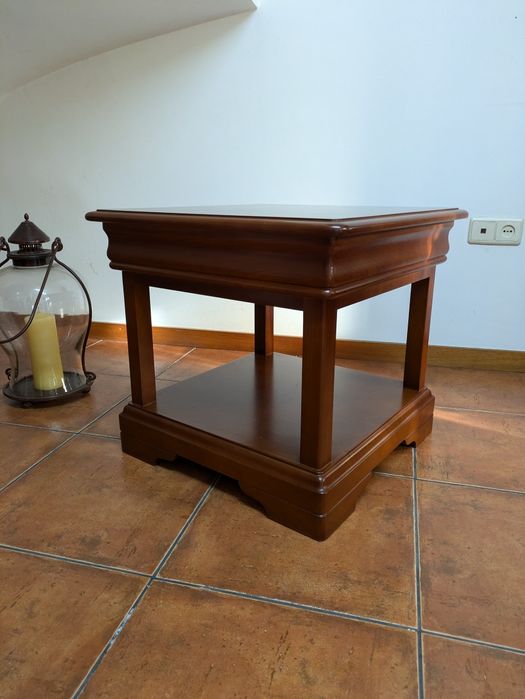 Mesa de Apoio Cerejeira