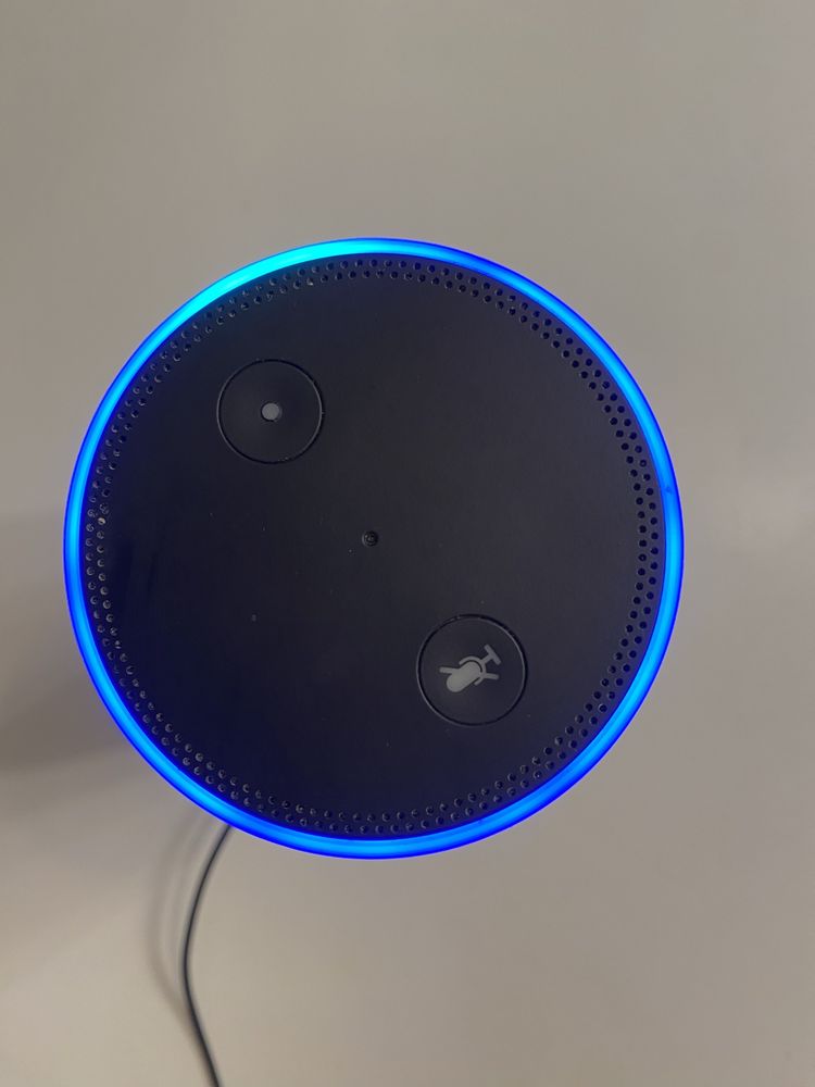 Amazon echo Alexa głośnik kupiony w Anglii