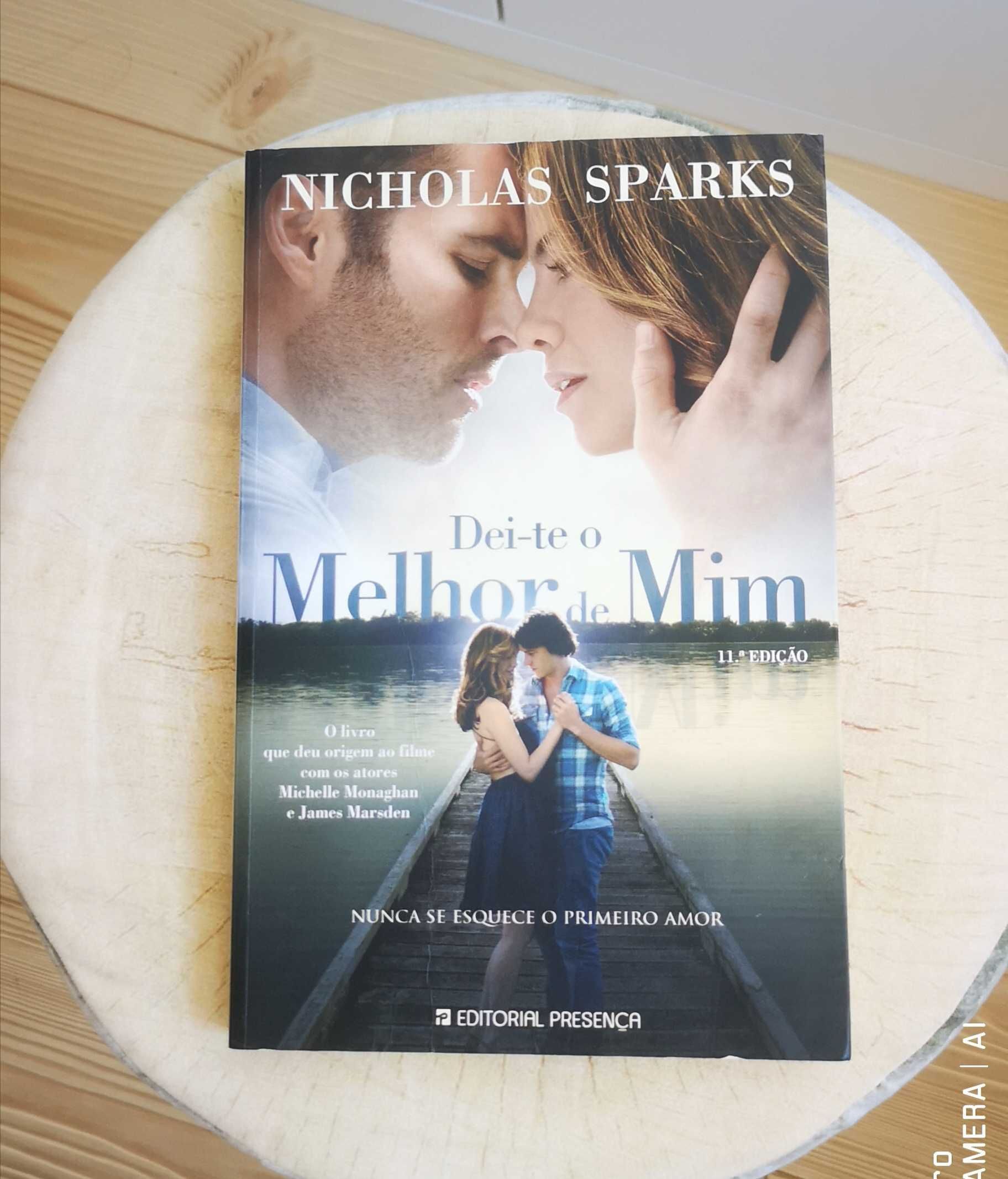 Lote de 2 livros de Nickolas Sparks, novos.