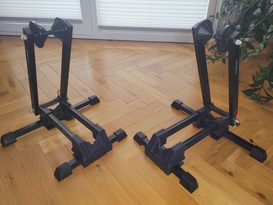 Stojak rowerowy serwisowy ekspozycyjny
