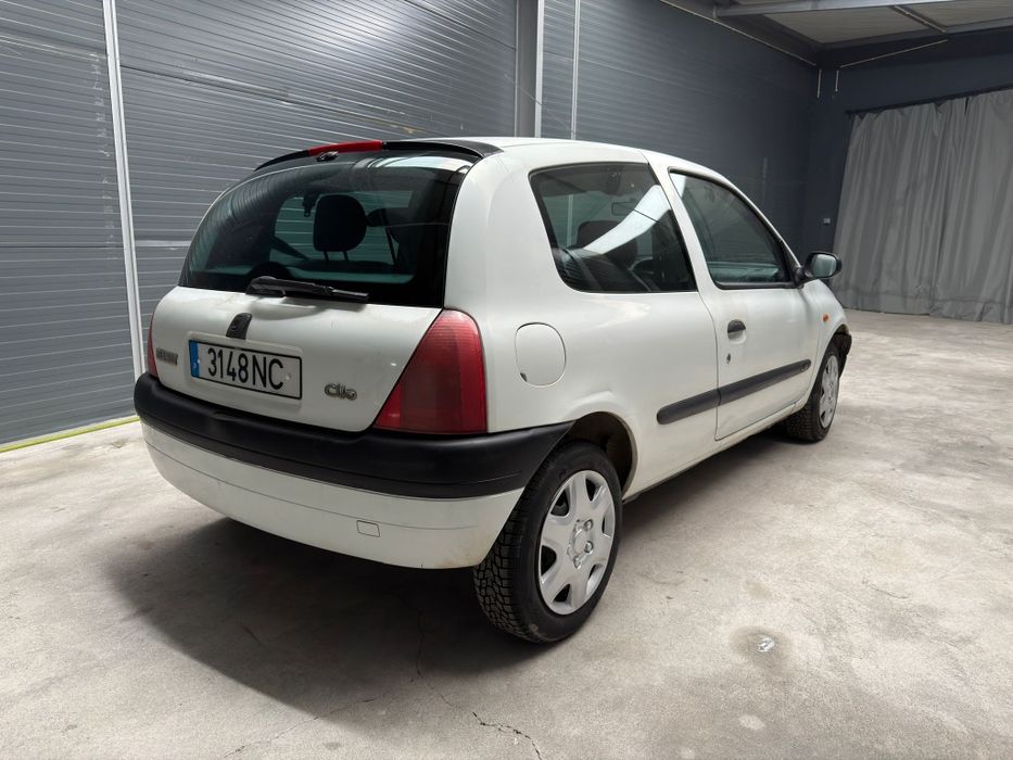 Renault Clio Bom estado