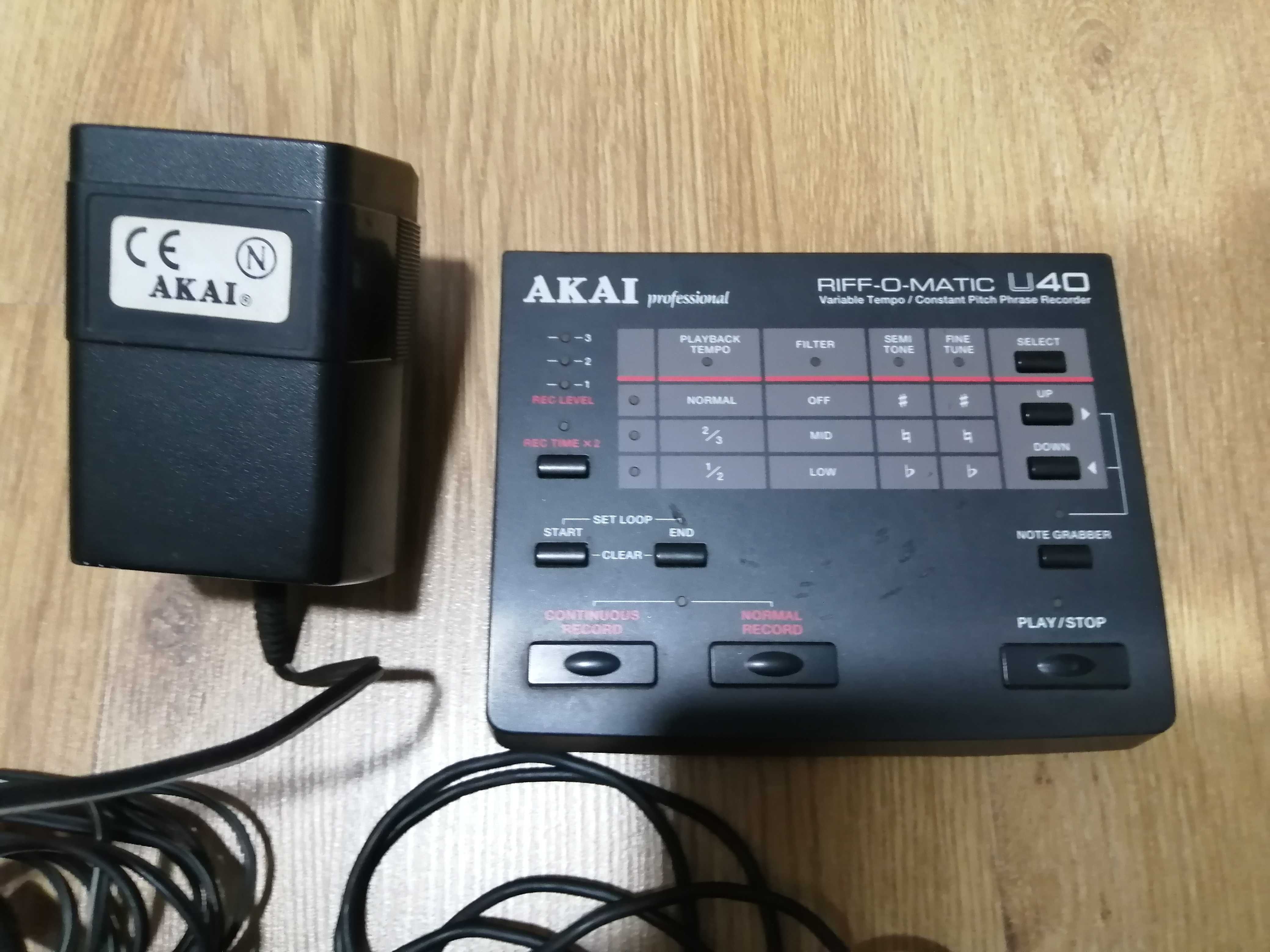 AKAI Riff o-matic U40