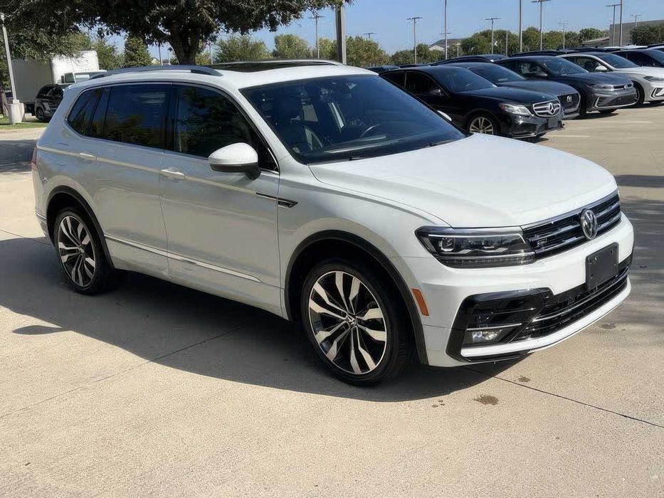 Volkswagen Tiguan SEL      2021