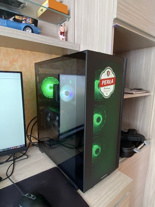 Komputer z monitorem 27cali