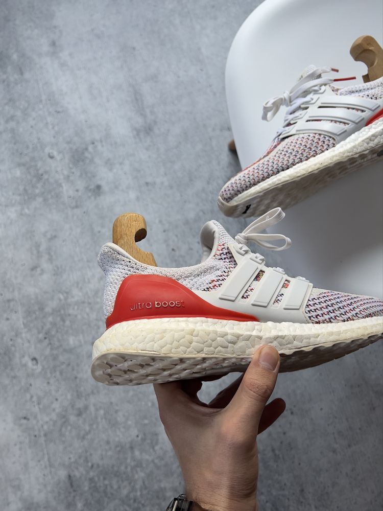 Оригінал Adidas Ultra Boost 1.0 Multicolor 2.0 Розмір 40 (25 см.)Ідеал