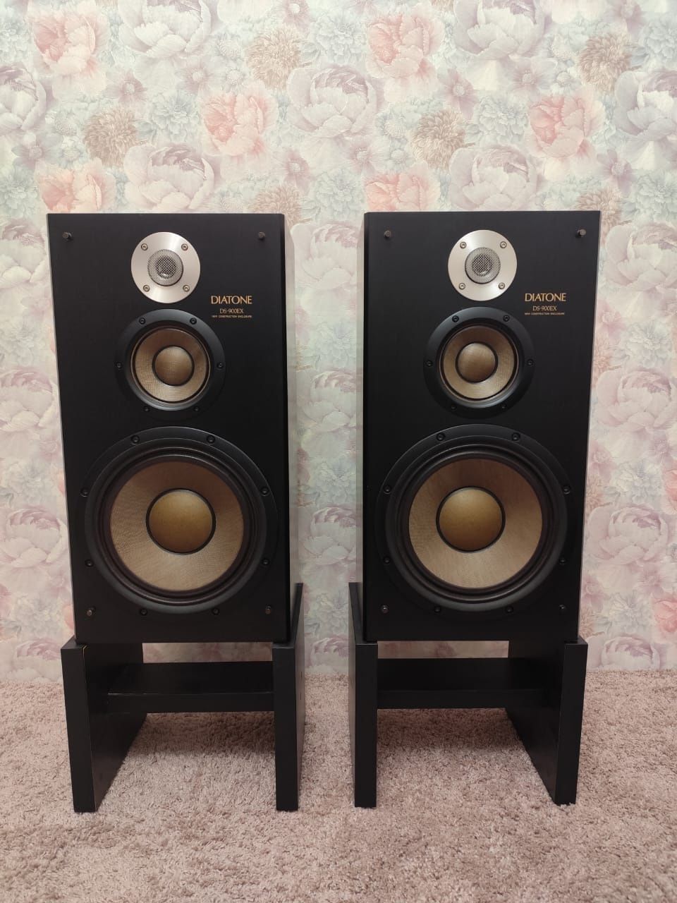 Колонки "Diatone", акустика 900 ЕХ, стан нових.