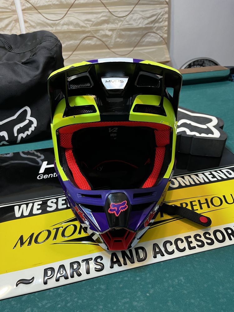 Capacete Fox V2 voke