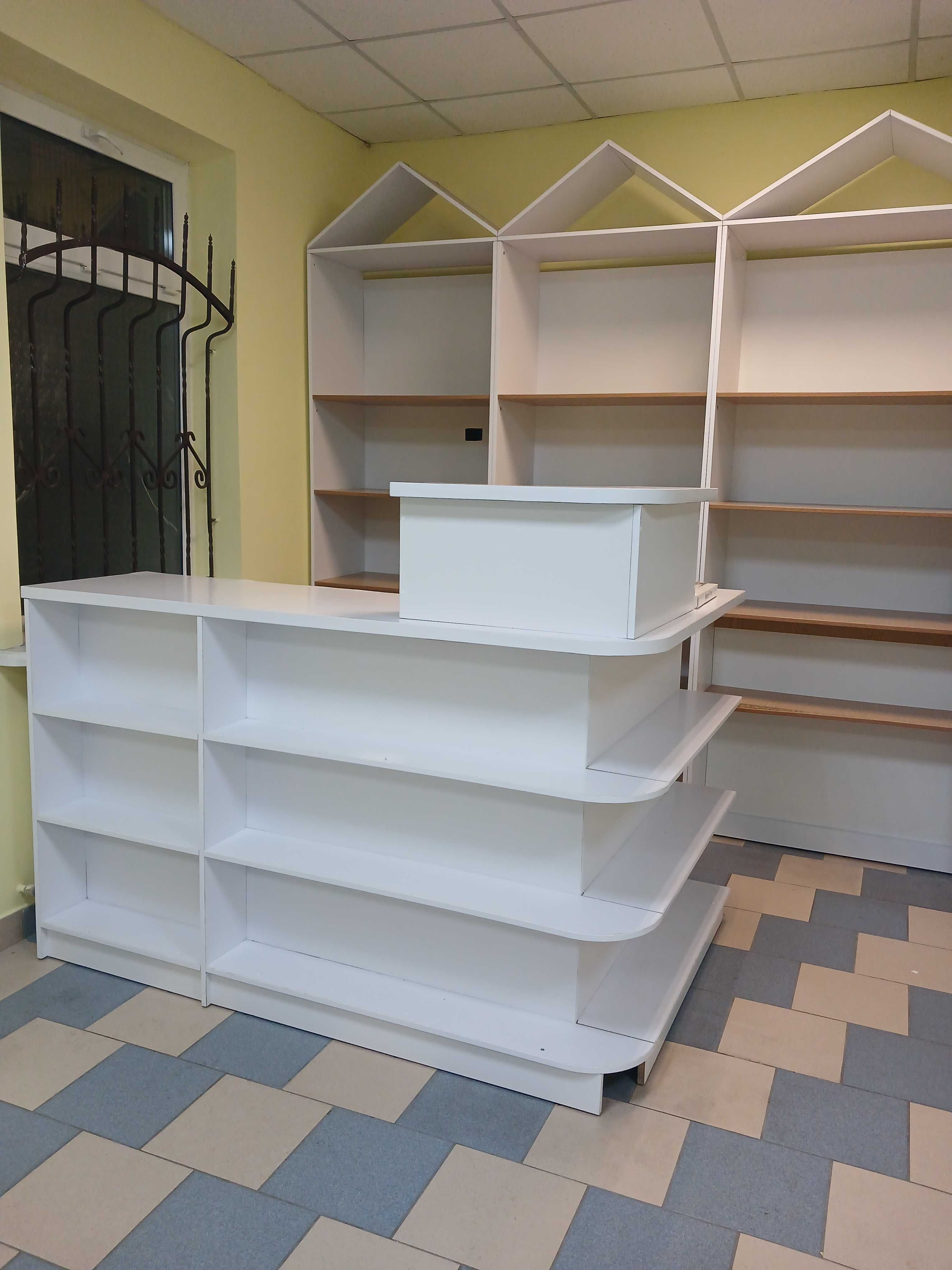 Стелажі,меблі в магазин одягу,меблі в дитячий магазин,манекени,полиці