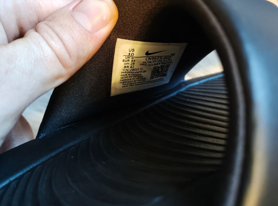 Klapki Nike Viktori One slide 44