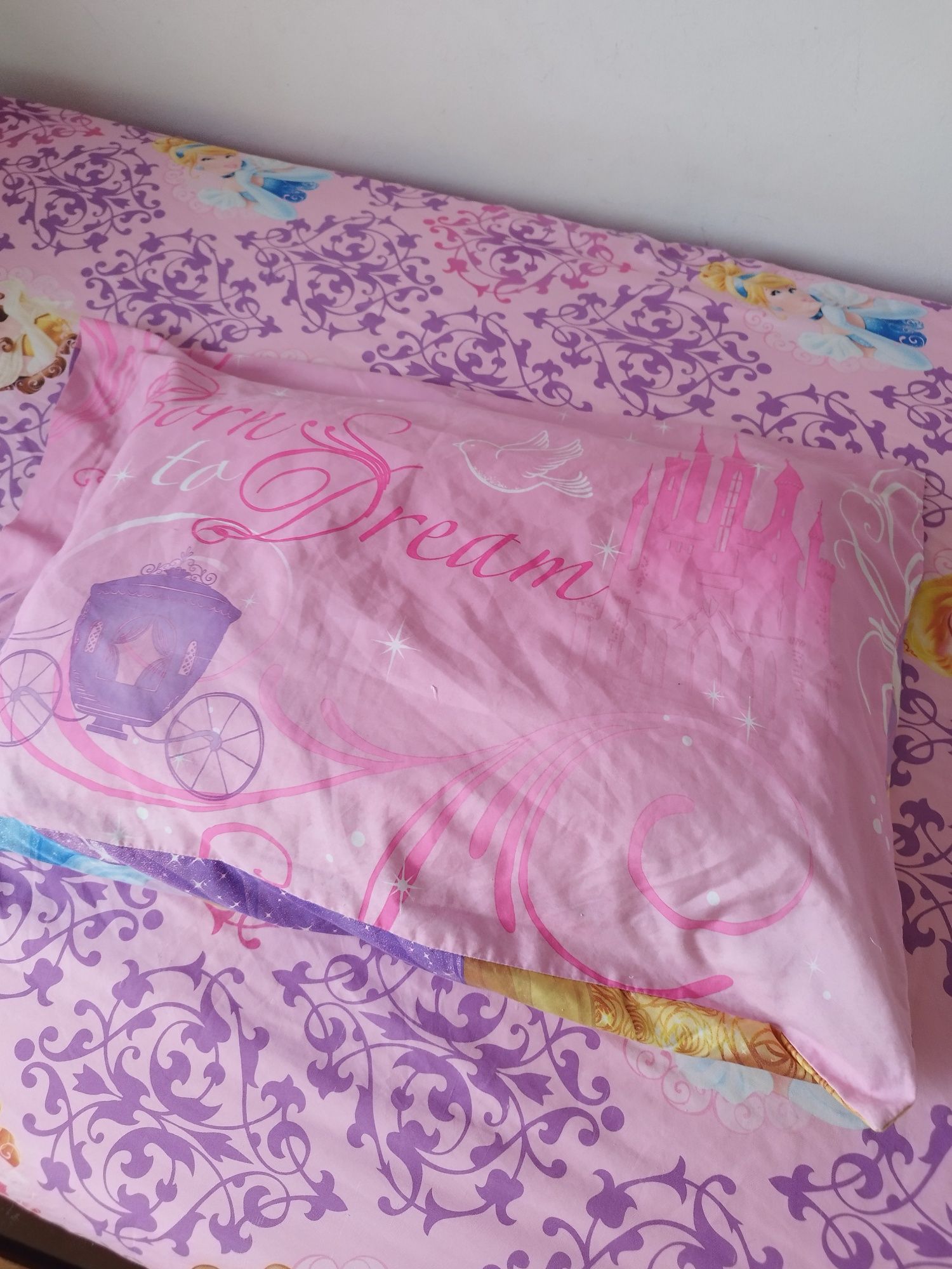Lençol e fronha de menina