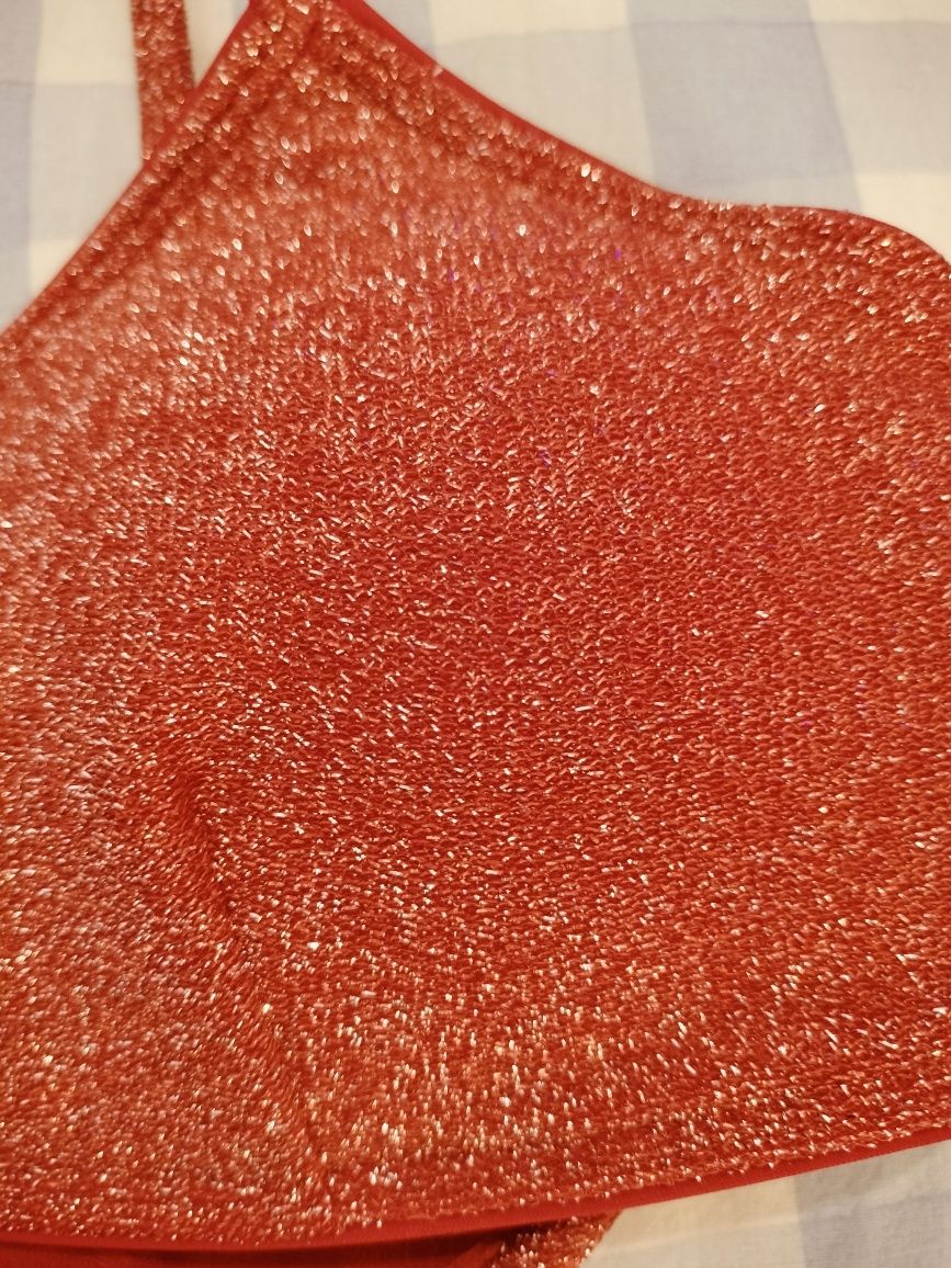 Biquíni vermelho brilhante novo