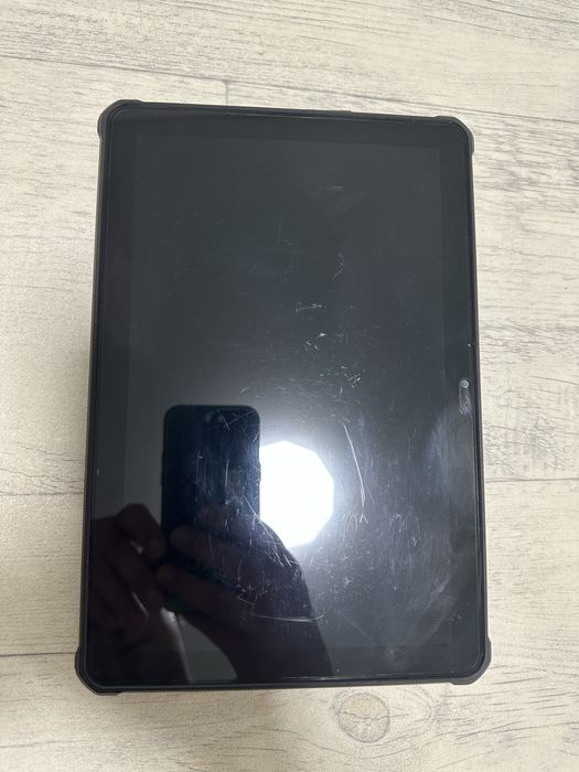 Продам захисний планшет10.1  Oukitel rt2 8(+2)/128gb 4g Dual Sim
