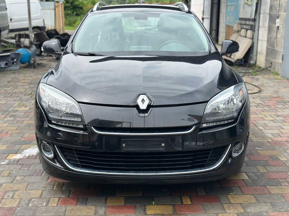 Торпедо Renault Megane III Консоль airbag   Панель Меган3 В наличии