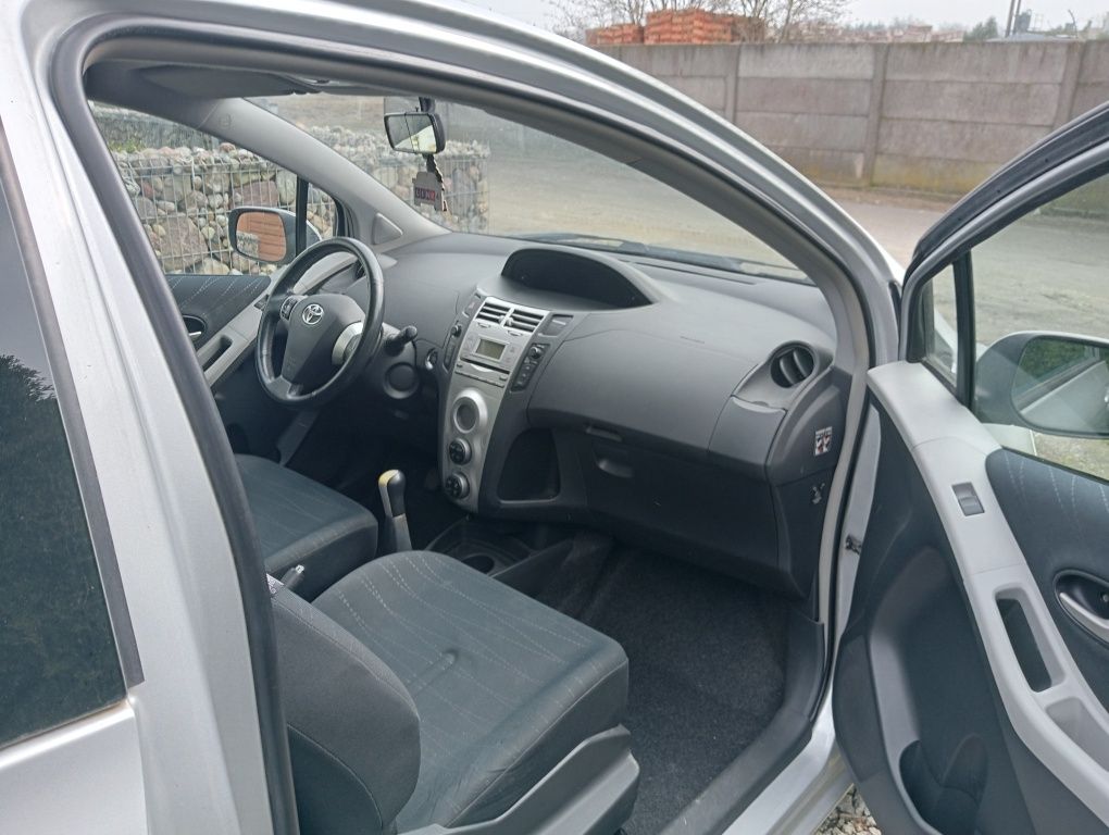 Toyota Yaris 2006 r.pierwsza rej. 2007