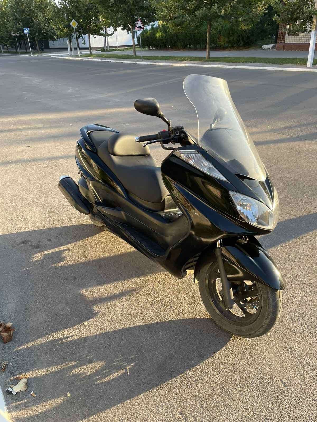 Ямаха Маджести 250