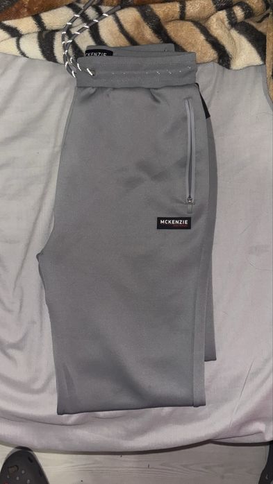 fato de treino mckenzie