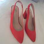Vendo sapatos vermelhos tam..37
