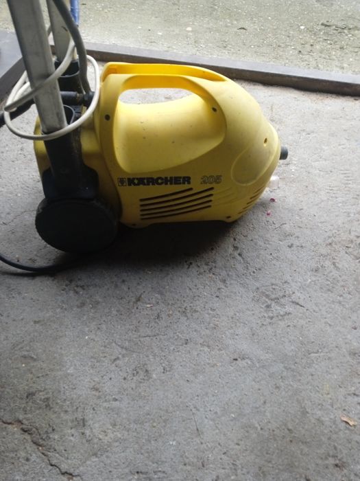 Sprzedam Karcher 205