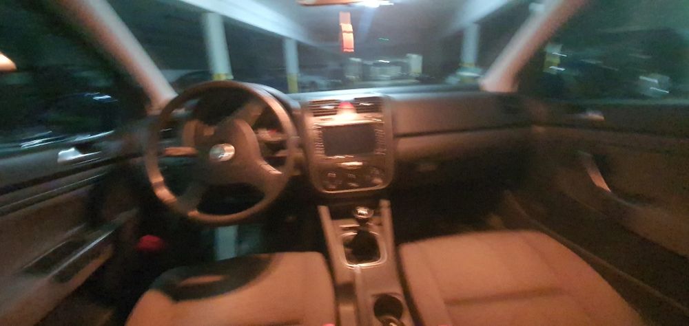 Volkswagen Golf 5 1.6 mpi