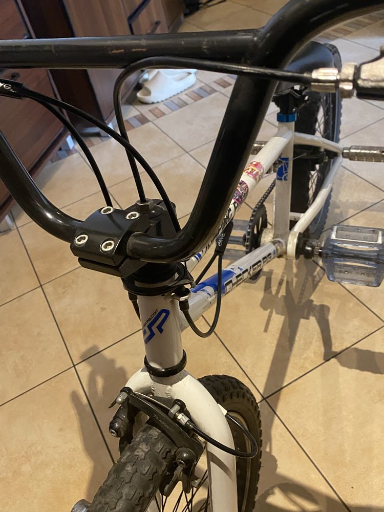 Rower Bmx + 4 gripy