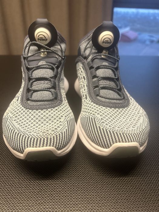 Кроссовки Reebok pumb plus tech