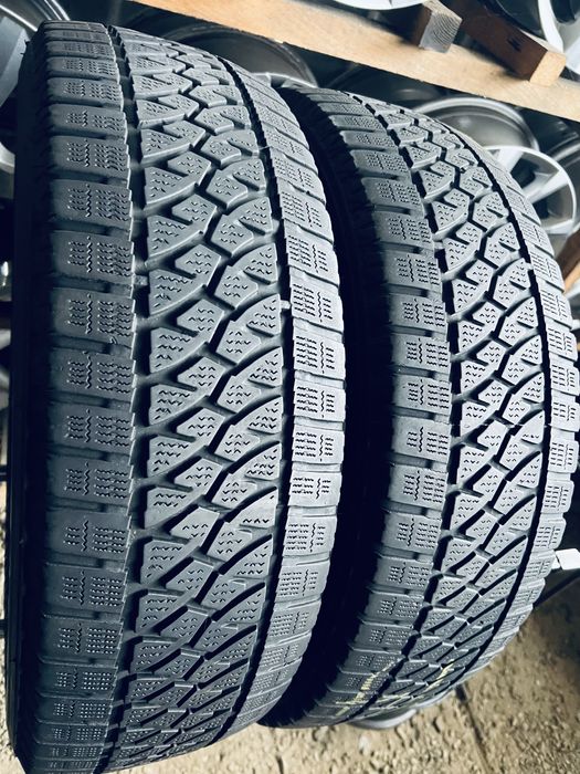 Шини Резина Зимові 215 65 16C Bridgestone Blizzak 2шт