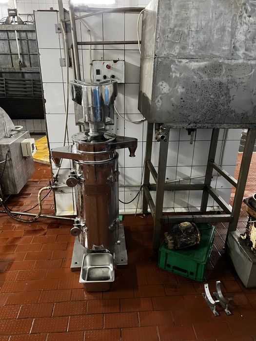 Трубчастий сепаратор рідин (крові)