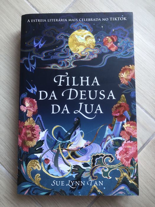 Filha da Deusa da Lua!