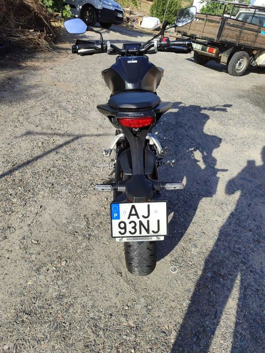 Honda em excelente estado