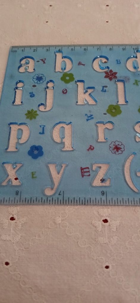 Escantilhão com letras e números