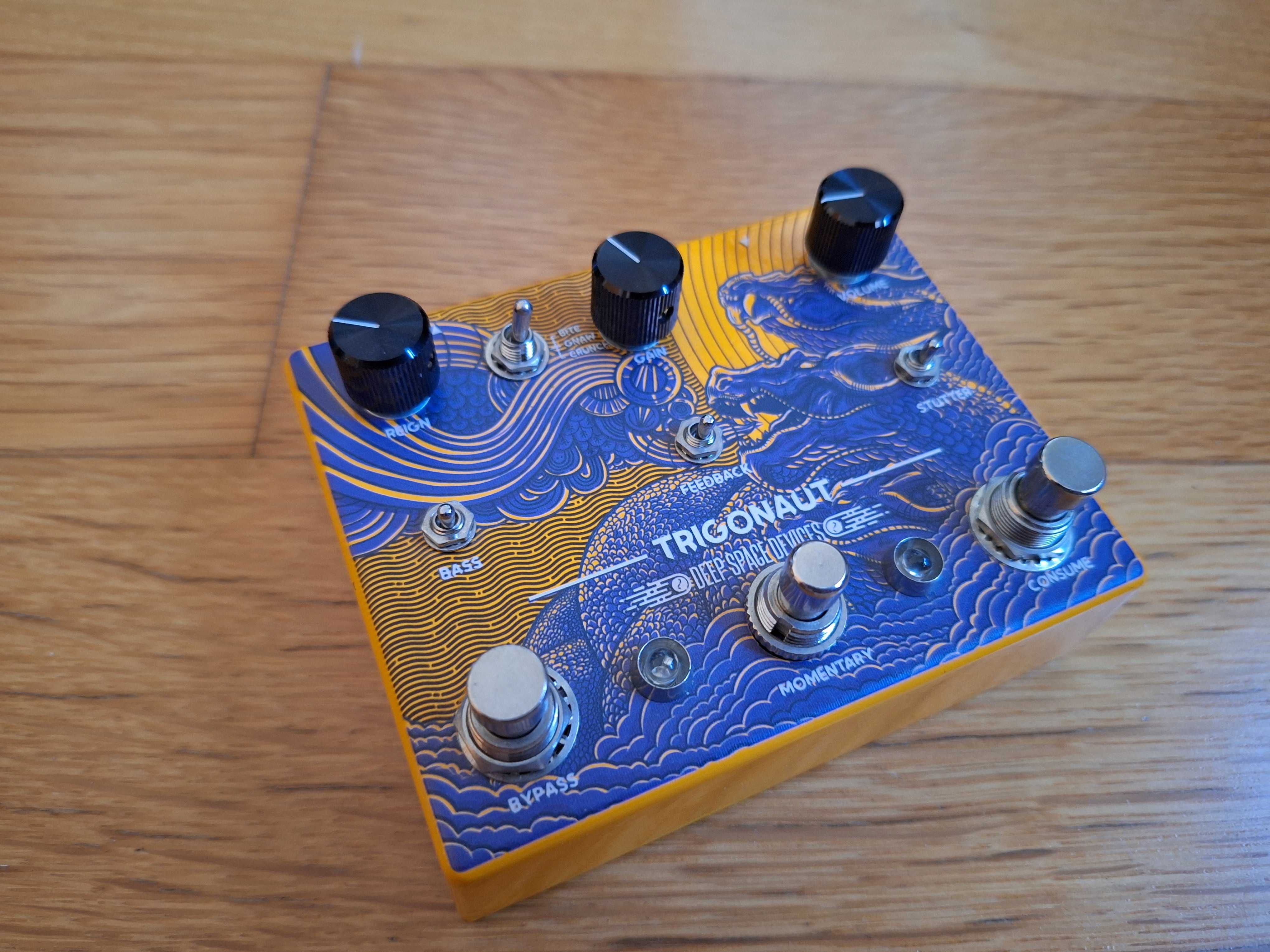 Pedal Fuzz - Deep Space Devices: Trigonaut