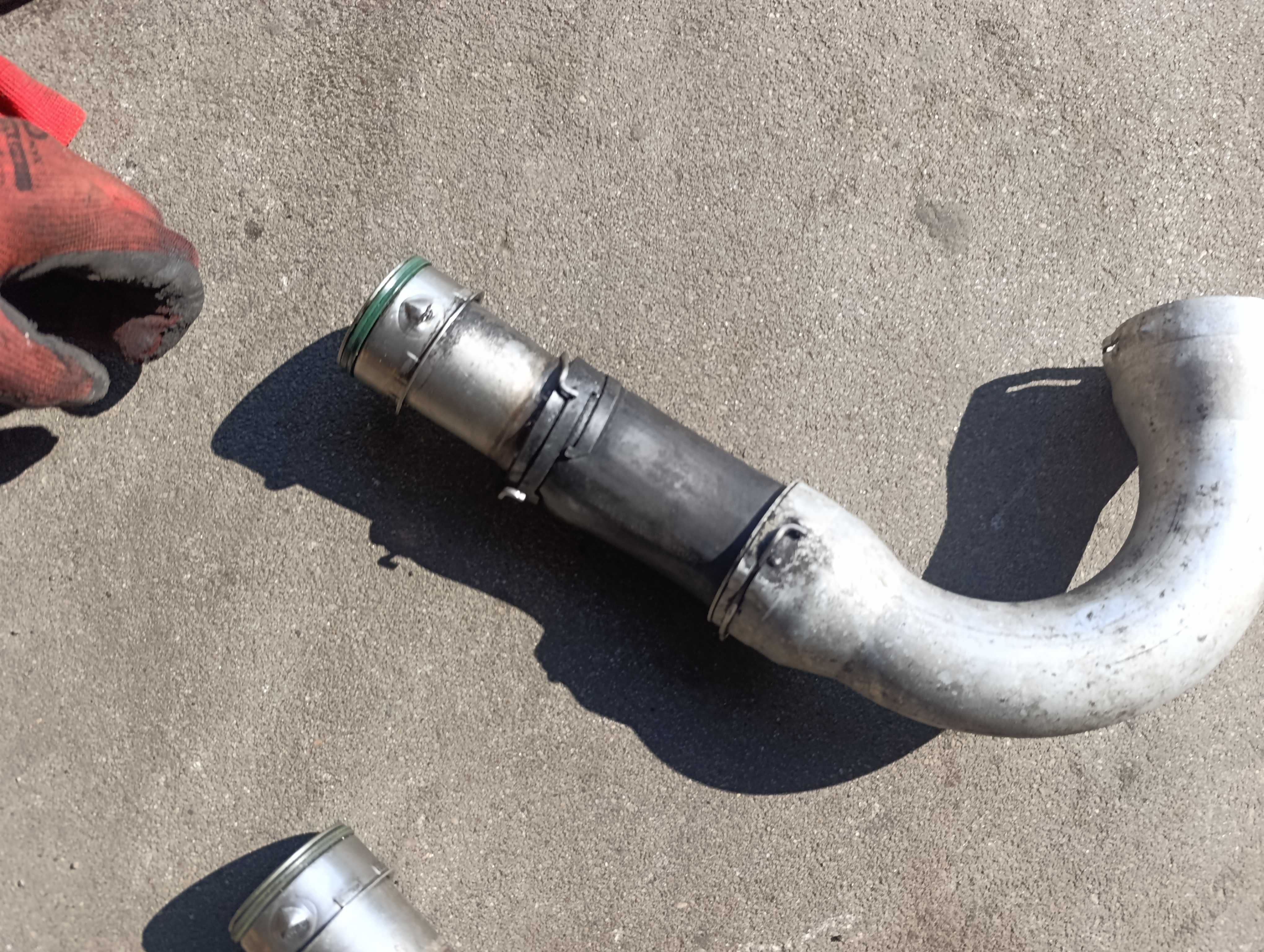 Rura/ wąż intercoolera do turba VW T5 2.5 tdi axd axe