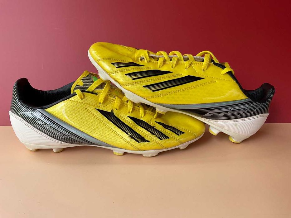 Бутси копочки adidas 38р