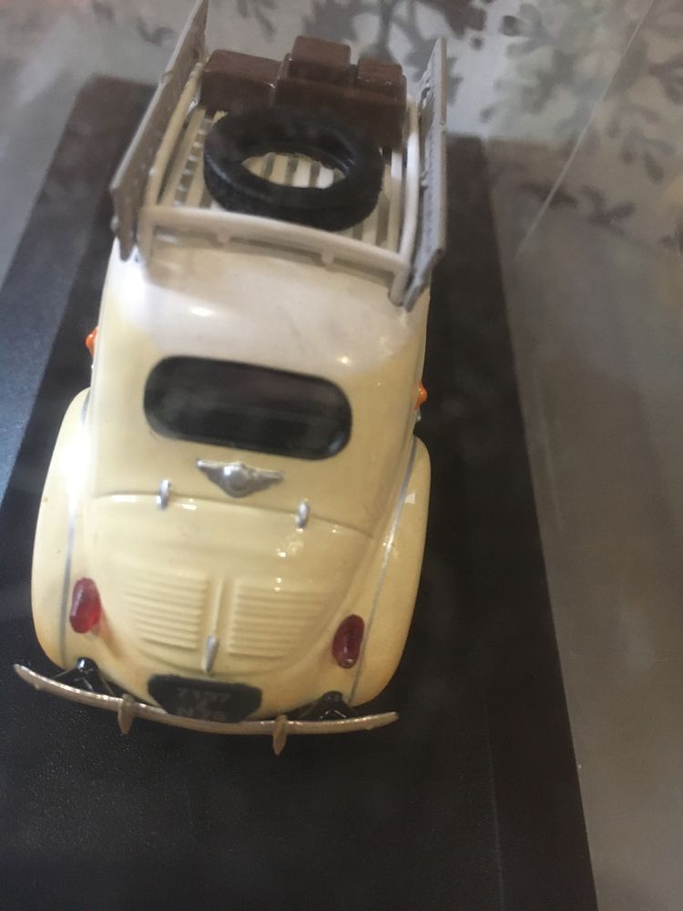 Miniatura Renault 4cv