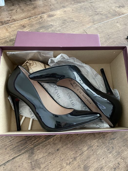 Buty okazja !!! roz.37 cena za pare !