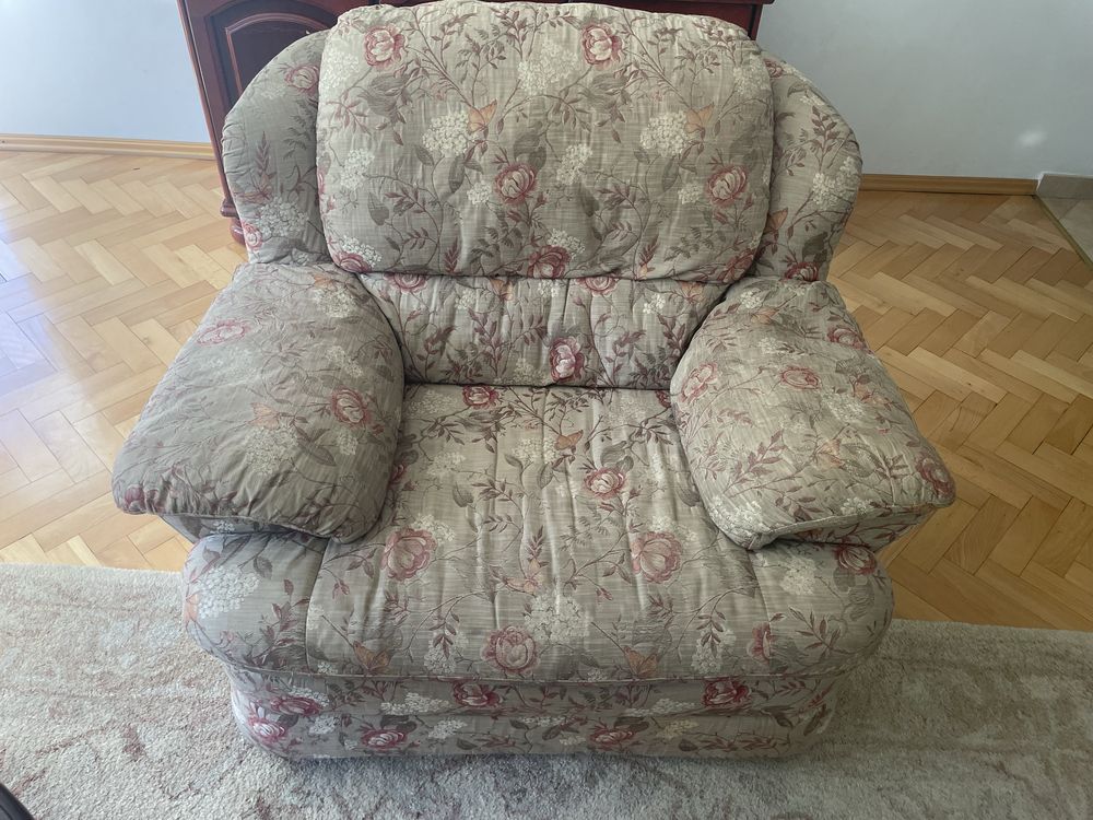Zestaw mebli do salonu sofa + 2 fotele