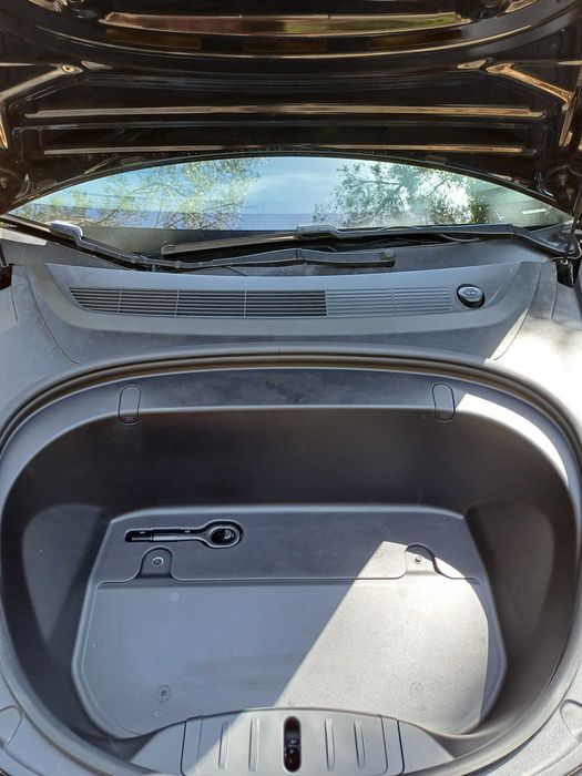 Tesla Model 3 Long Range