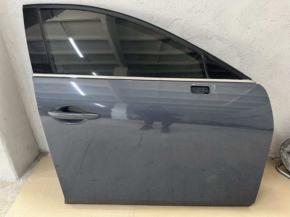 Двери разборка запчасти   Mazda 3 bp  2019+ хечбек