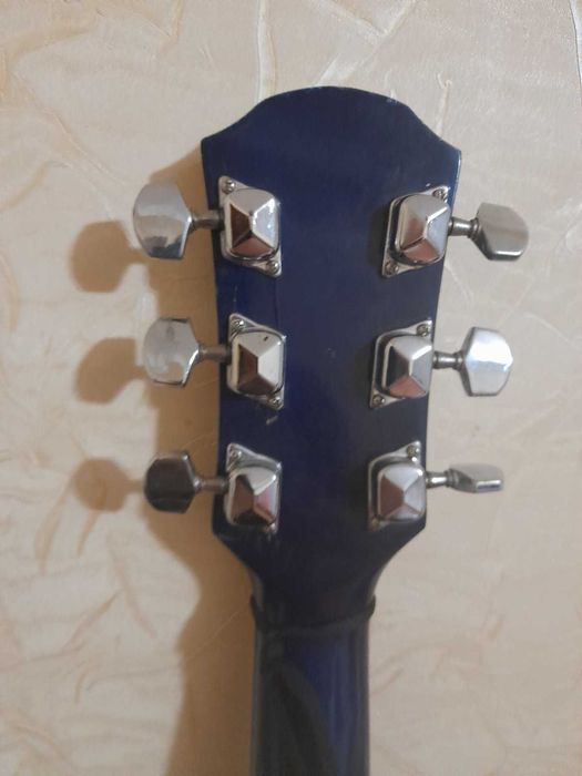 Гитара акустическая Leoton