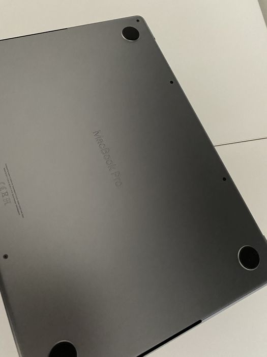 Apple MacBook Pro 14 16GB/512GB M1 Pro CPU 8-core GPU 14-core/Cinzento