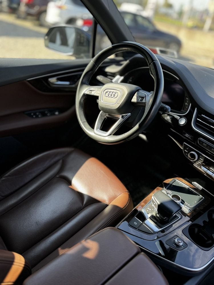 Ауді ку 7 premium plus