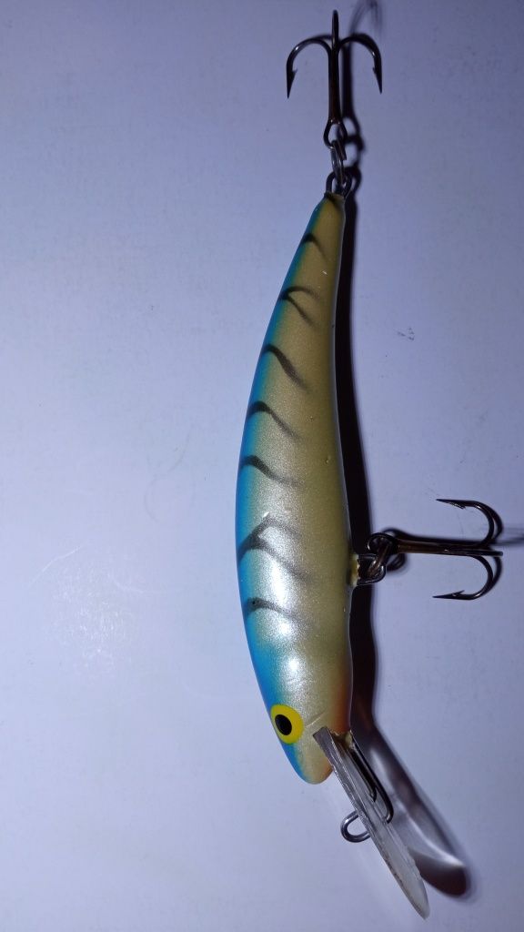 Wobler Dorado 9 cm