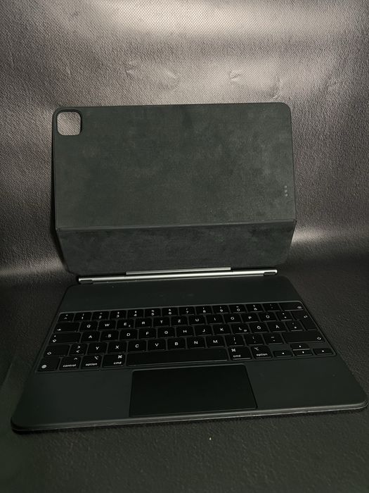 Magic Keyboard для iPad Pro 12.9/Air 13(2024)