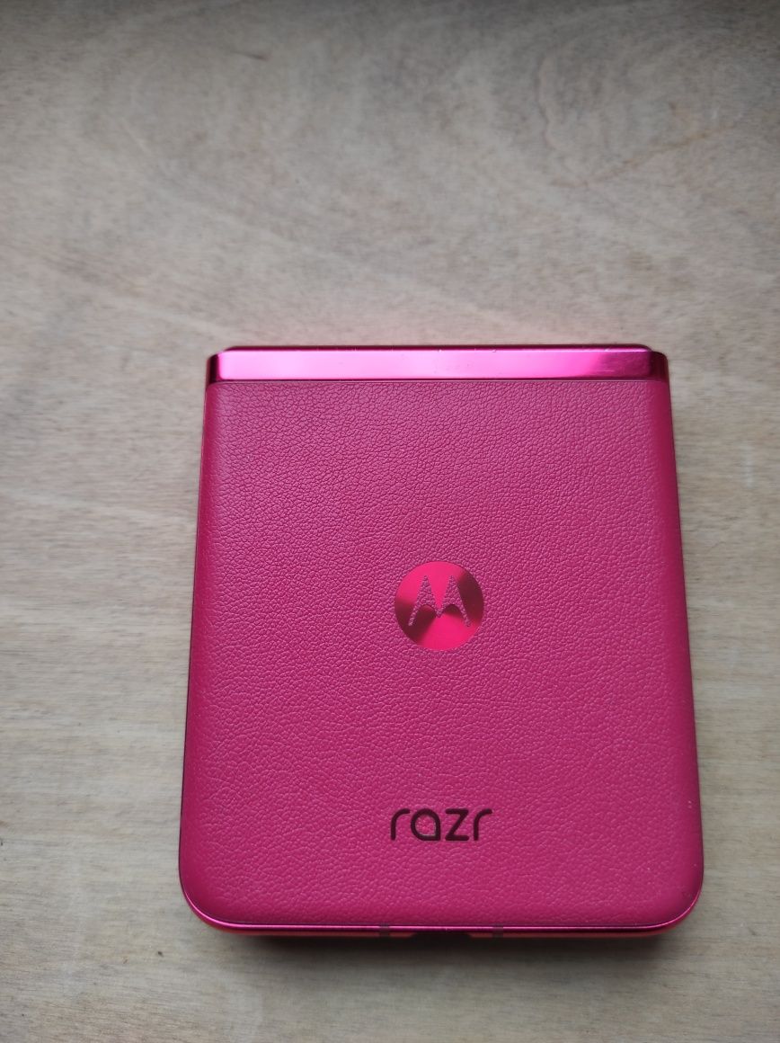 Motorola raz 40 ultra,3miesiacebw uzyciu