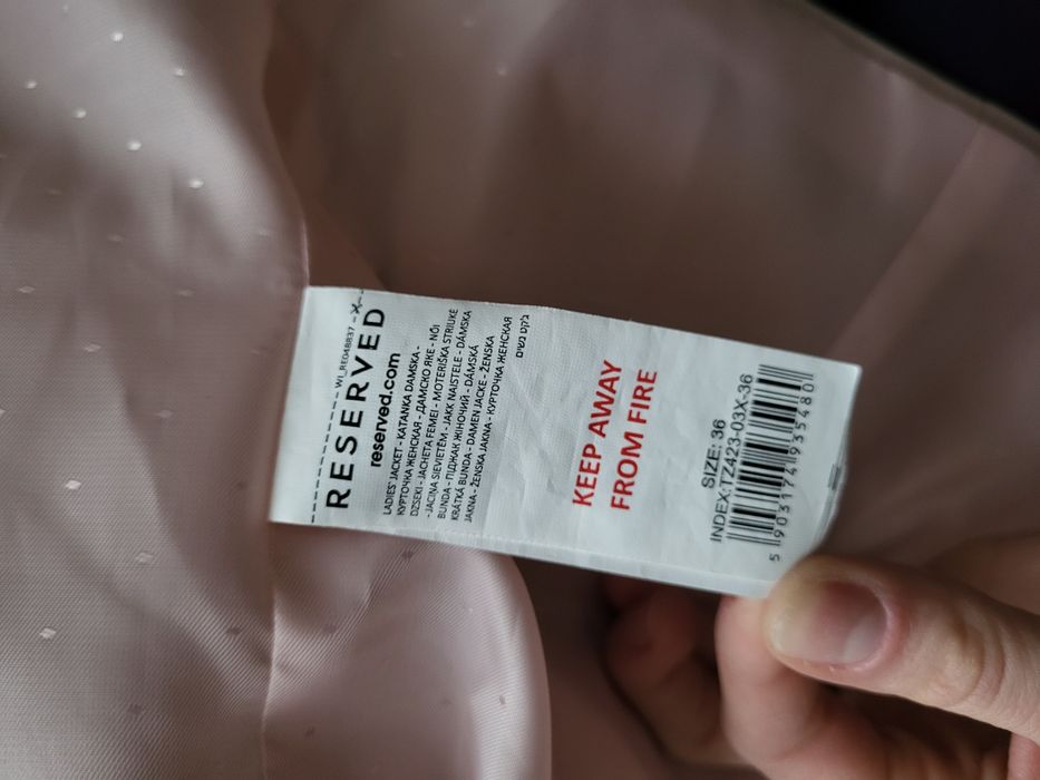 Różowy żakiet Reserved pudrowy róż rozmiar 36