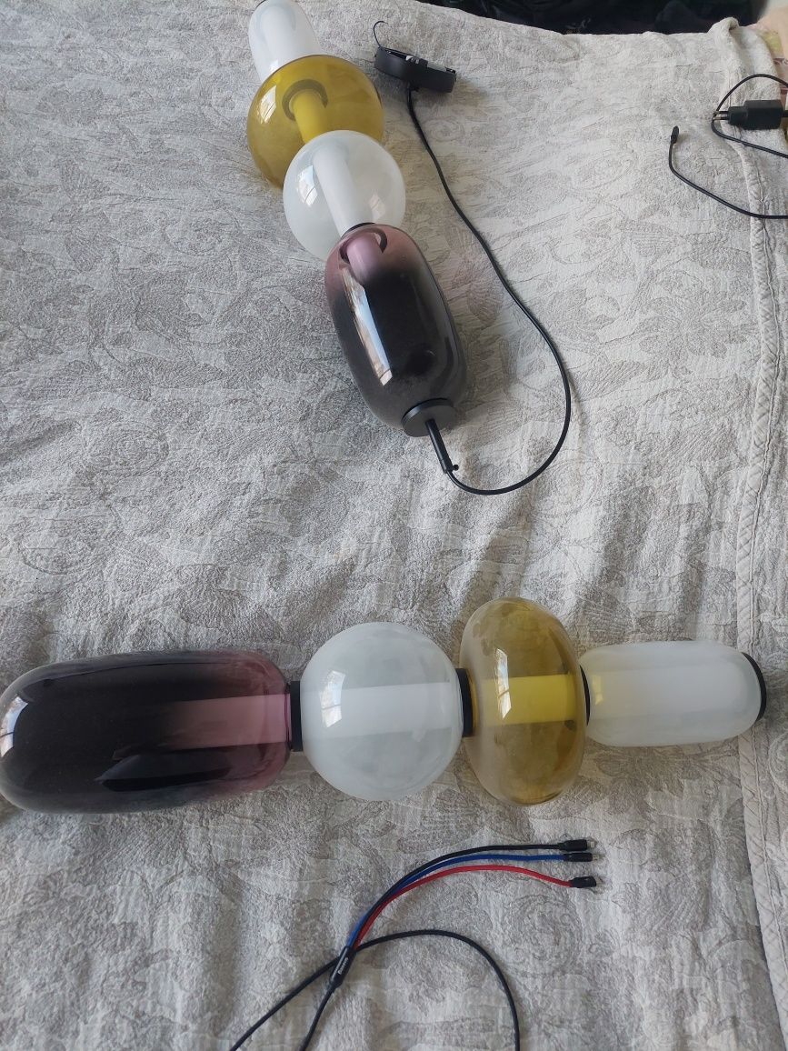 Dwie lampy wiszące do sypialni